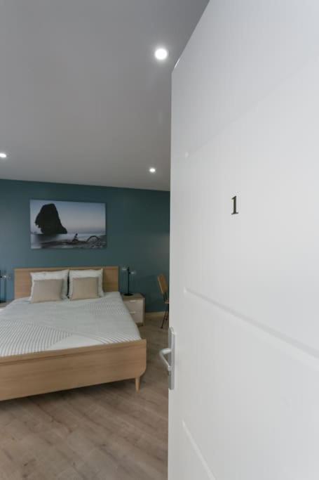 Rose, Appartement Confortable Proche Metro Montrouge Bagian luar foto